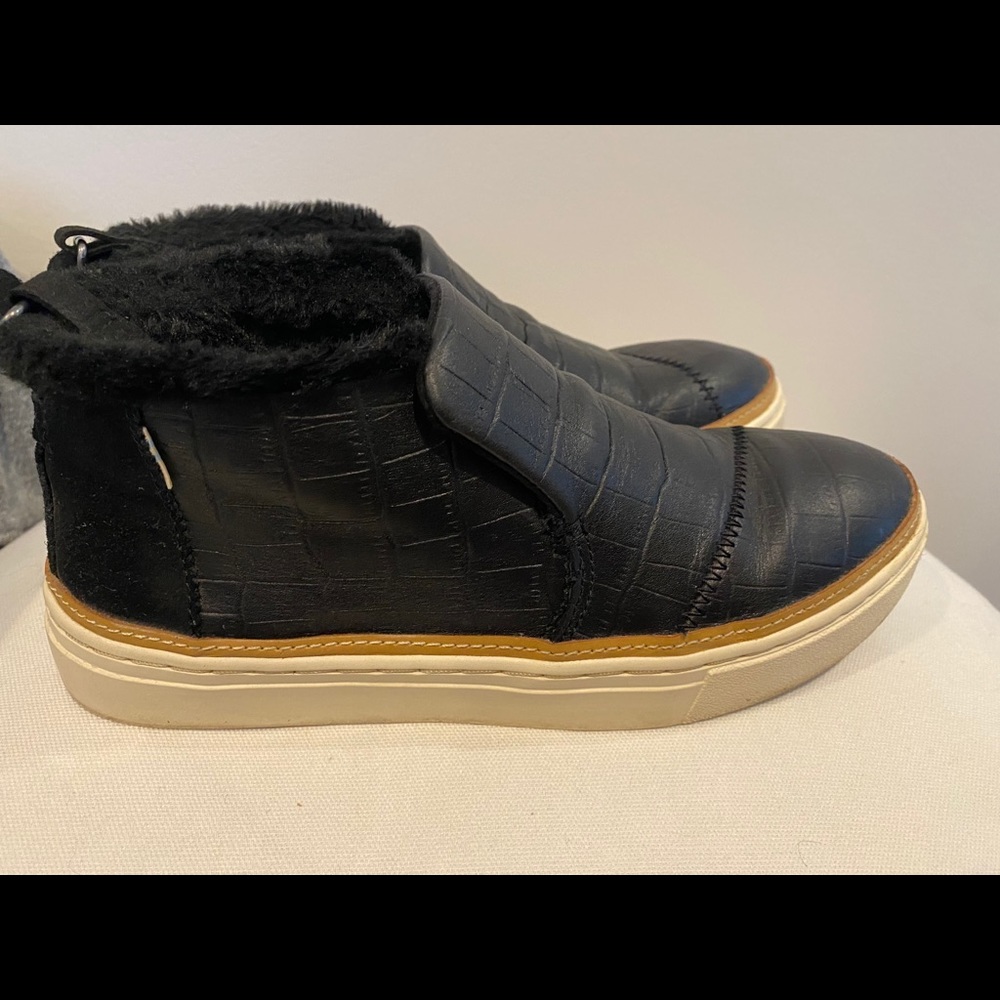 Toms Croc Sneakers